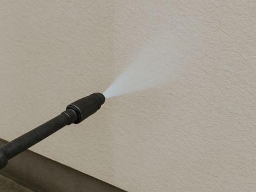 【堺市・H様邸】高圧洗浄で外壁リフレッシュ！塗装の第一歩はここから