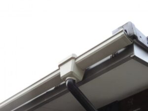 軒先を支える雨樋